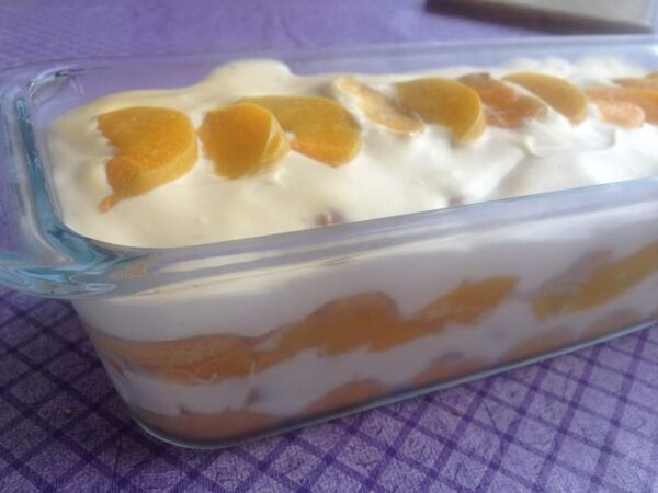 Tiramisu aux pêches et mascarpone