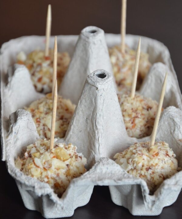Truffes salées au chèvre et fruits secs