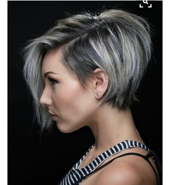 Manchmal brauchen wir nur diese perfekte Farbe, damit unsere Frisur glänzt