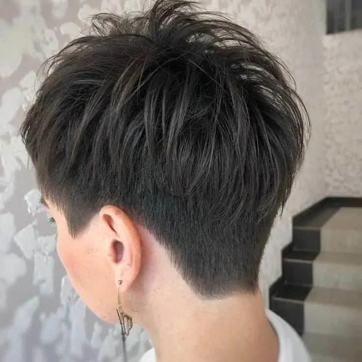 Schöne kurze Frisuren für feines Haar - Tipps und Tricks zur Pflege und Styling