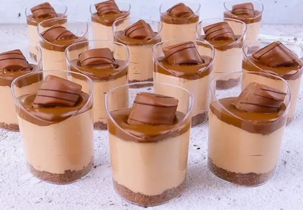 Verrines de Kinder Bueno : Une Douceur Gourmande à Croquer