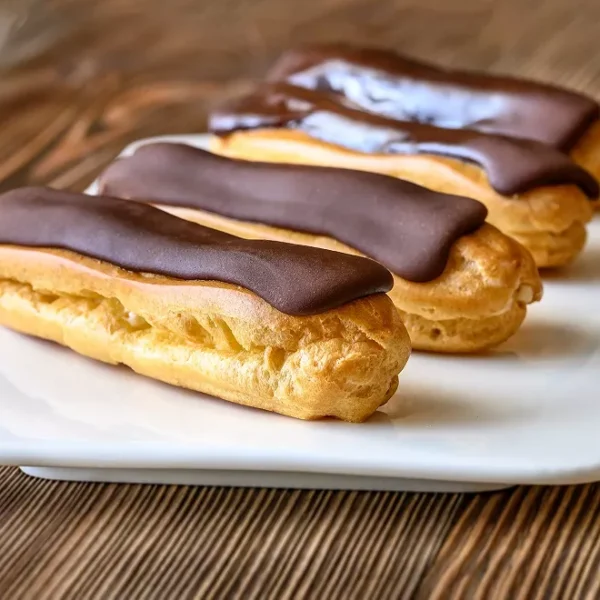 Éclairs au Chocolat Maison : Maîtrisez la Recette Infaillible pour des Délices Gourmands