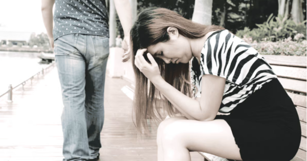 12 Acts Of Betrayal That Are Worse Than Chєαting On Your Partner