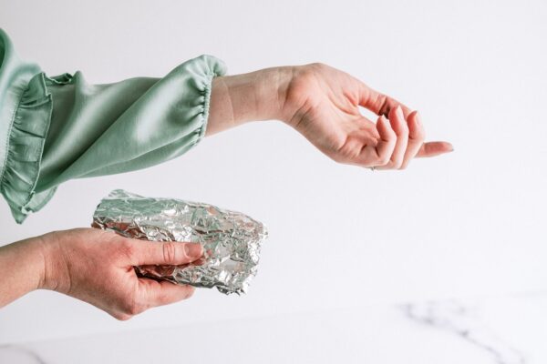 4 Easy Ways to Get Rid of Static in Clothes