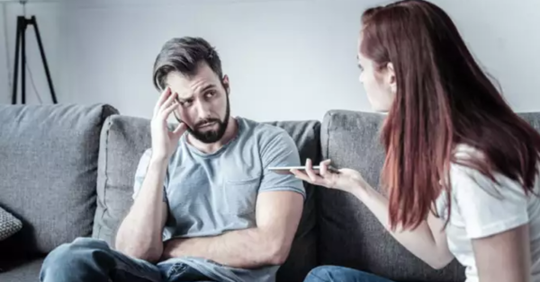 4 common things that almost every man hesitates to tell the woman they love