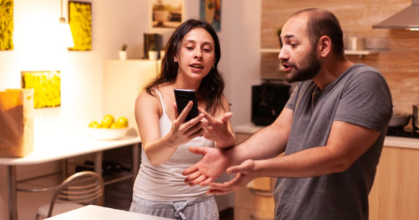 6 Reasons Why Your Husband Comes Home Late That You Should Know