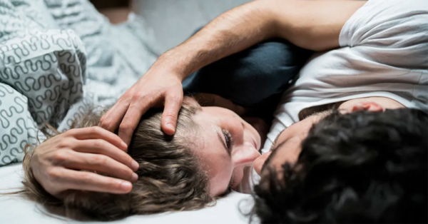 6 things a man does in bed prove that he loves you so much. No.5 is the most surprising