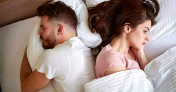 8 things men only do when they actually have lost interest in you