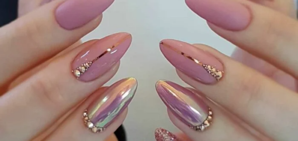 9 Pink Nail Designs that dazzle with style and sophistication