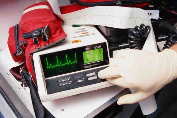 Ameliyatlar aksıyor borç makası açılıyor