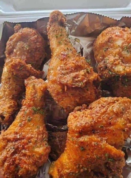BAKED FRIED CHICKEN: CRISPY DELIGHT WITHOUT THE FRYING