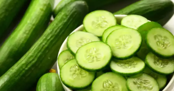 Before going to bed at night, eat a cucumber. Here are 8 things that will happen to your body