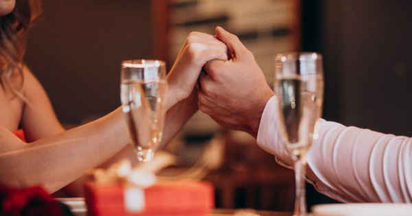 Dear Men, If She Does Any of These 5 Things, She is Falling For You Already