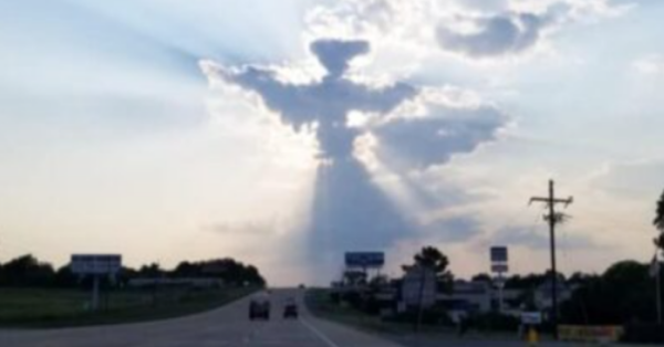 Driver Is Stunned When ‘Angel’ Appears In Sky Over Highway