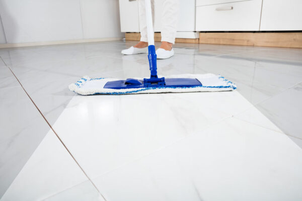 How to clean porcelain tile: daily cleaning