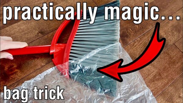 Plastic bag, go put it on the broom: goodbye vacuum cleaner