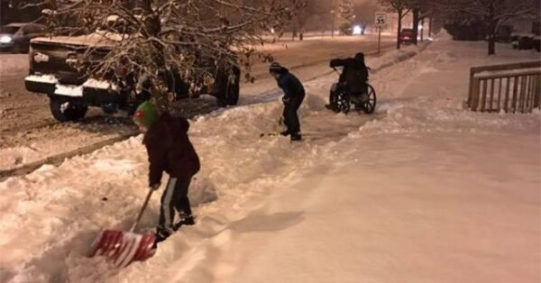 Proud Dad Moment: His Kind Sons Asked Him To Stop Car So They Could Help Man In Wheelchair Shovel His Sidewalk