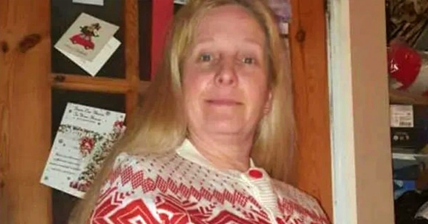 While she was posing in her Christmas sweater, she was confused as to why everyone was giggling.